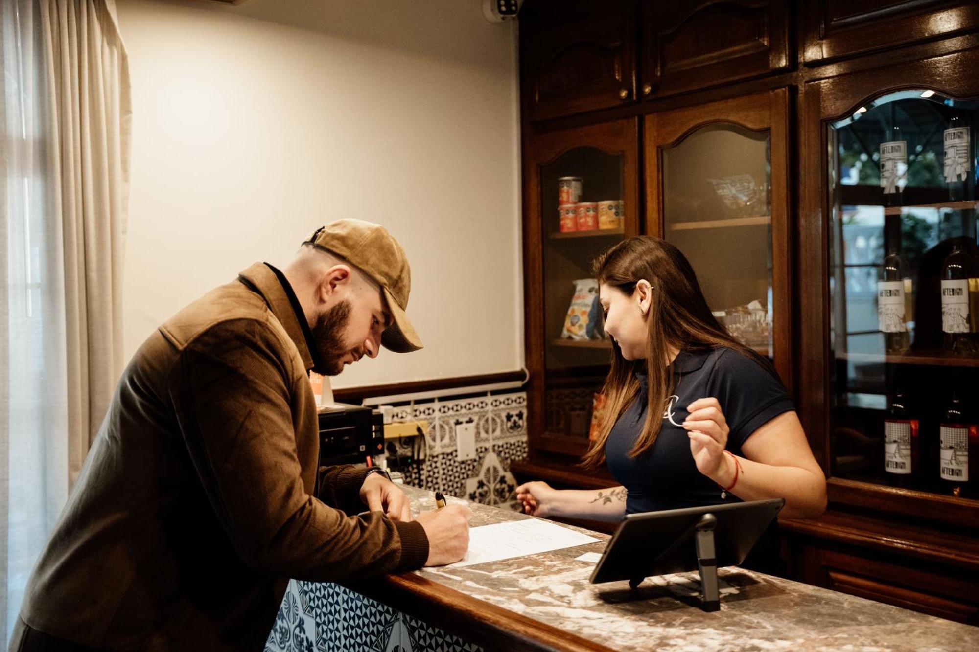 ホテル Casa Asturias エンセナダ エクステリア 写真